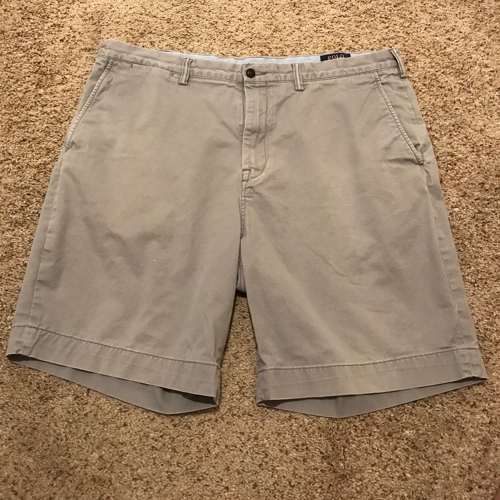 Light gray polo shorts